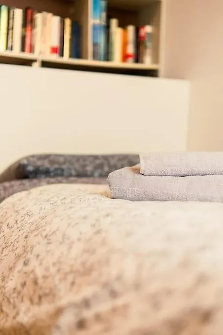 Quiet Apartment Near Como Lake - Casa Plinio 카스나테 콘 베르나테