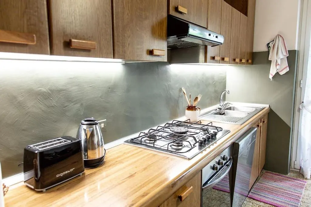 Quiet Apartment Near Como Lake - Casa Plinio 카스나테 콘 베르나테 이탈리아