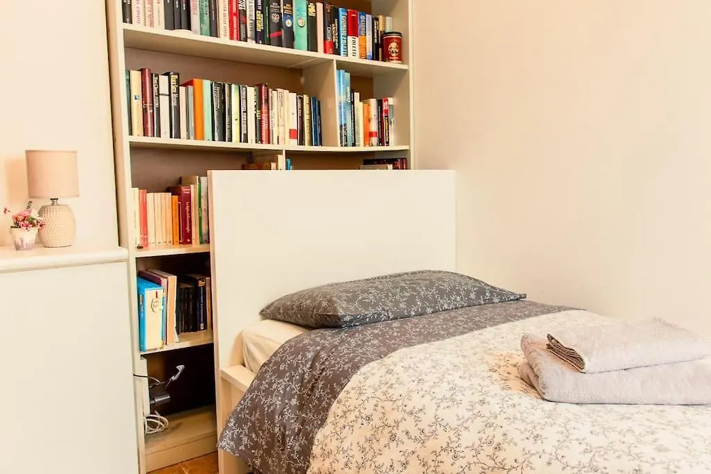 Quiet Apartment Near Como Lake - Casa Plinio Casnate Con Bernate