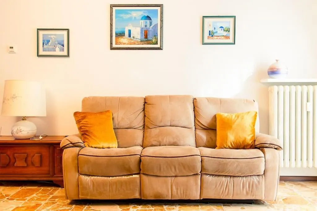 Quiet Apartment Near Como Lake - Casa Plinio location